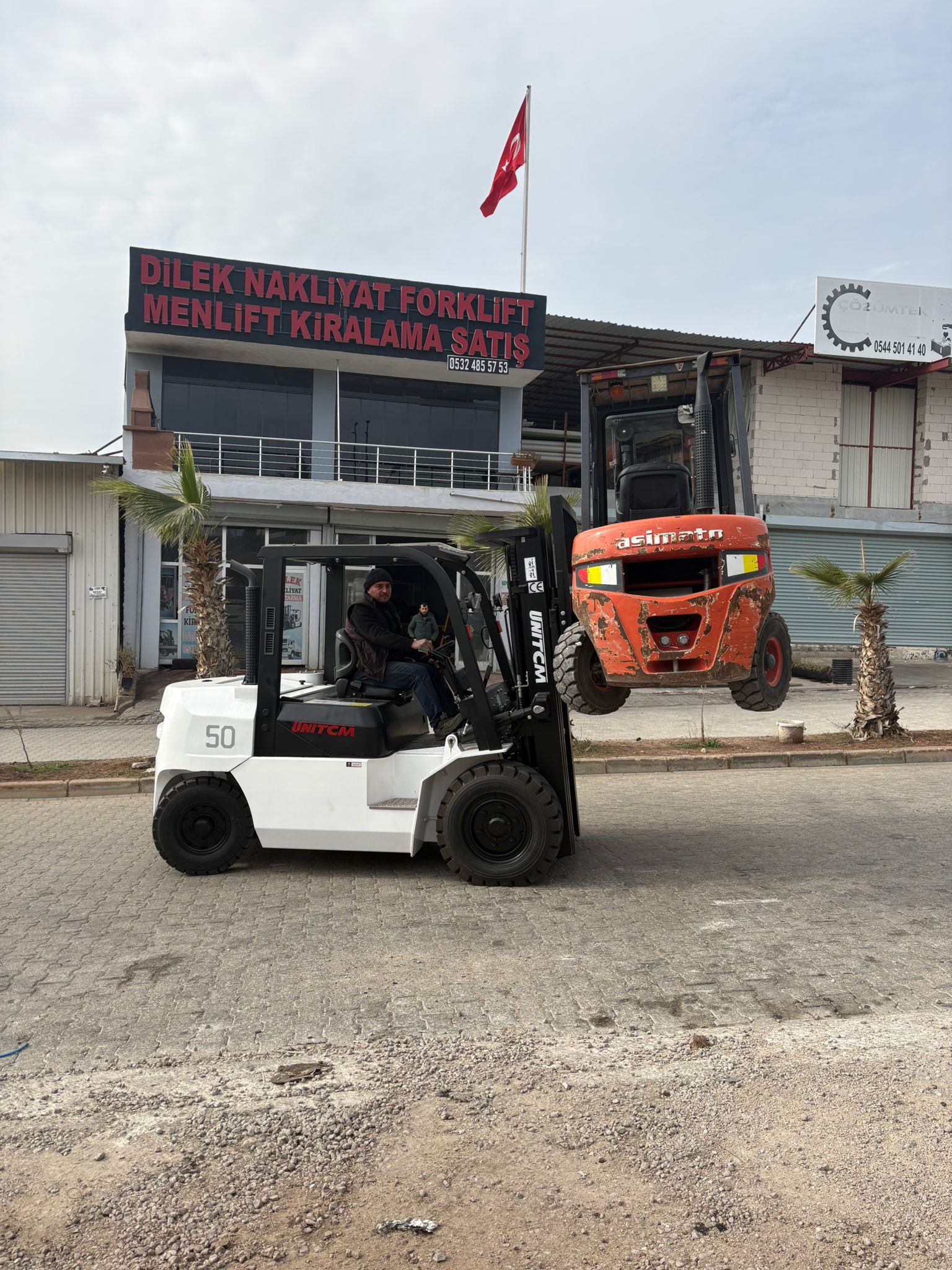 Dilek Forklift